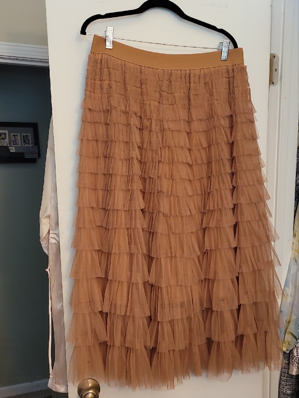NEVER WORN - Ultra Pink Layered Ruffle Maxi Skirt - Dusty Rose - Picture 4 of 7